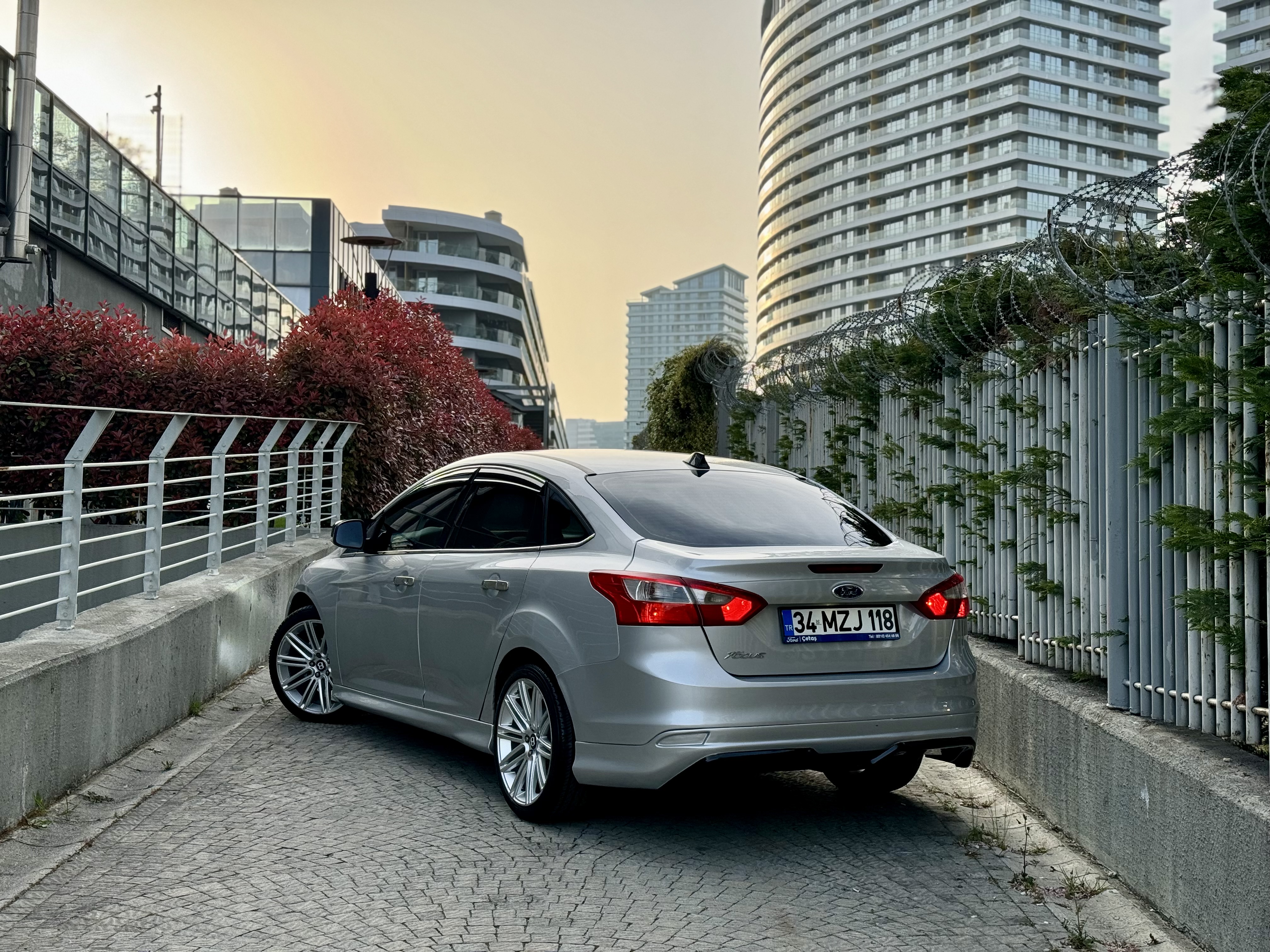 2013 FORD FOCUS 1.6 TDCI TREND X (elden senetle taksitli araç satışı)