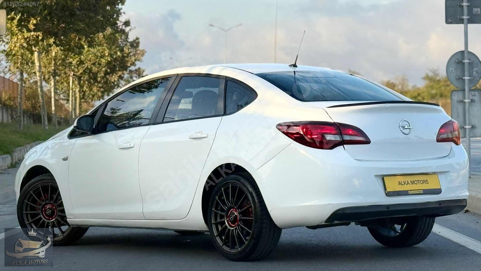 ALKA MOTORS'DAN 2014 ASTRA SEDAN 1.3 CDTI EDİTİON