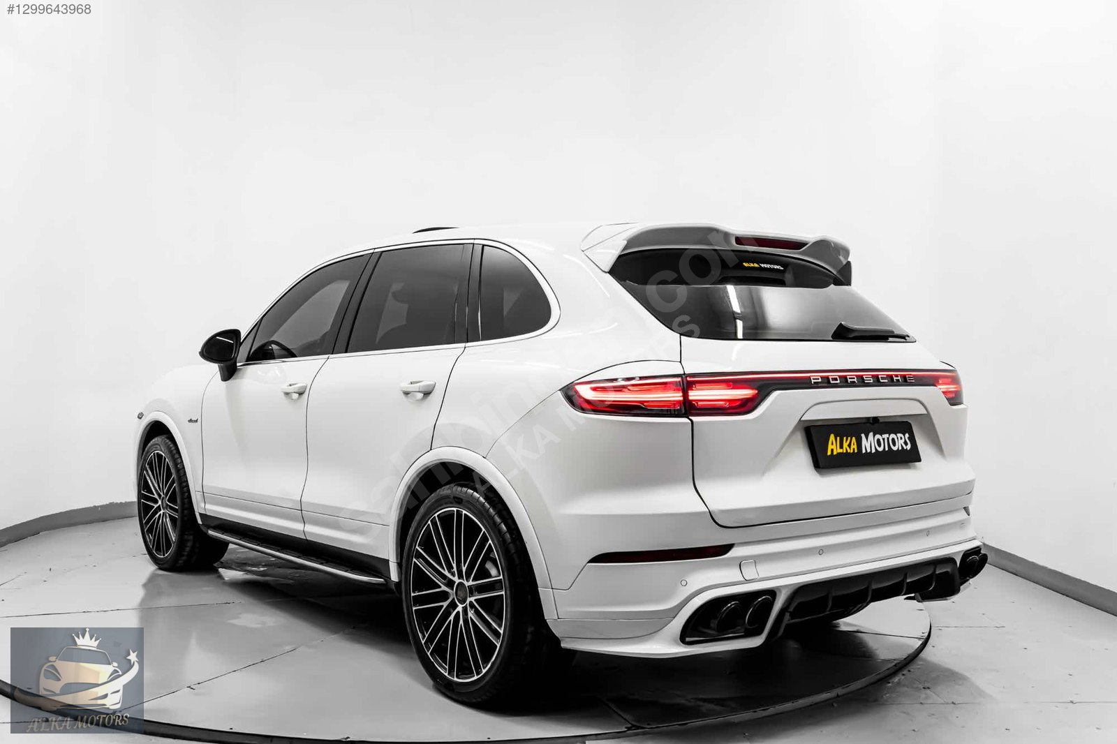 PORSCHE CAYENNE 3.0 DİZEL 2023 FACELİFT HATASIZ BAYİ CHRONO+AİR