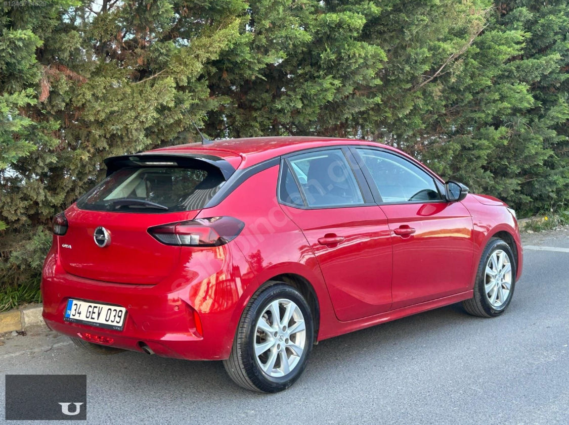  2022 MODEL OTOMATİK 1.2 T EDİTİON E-TOGGLE VİTES km 45.000 DE senetle