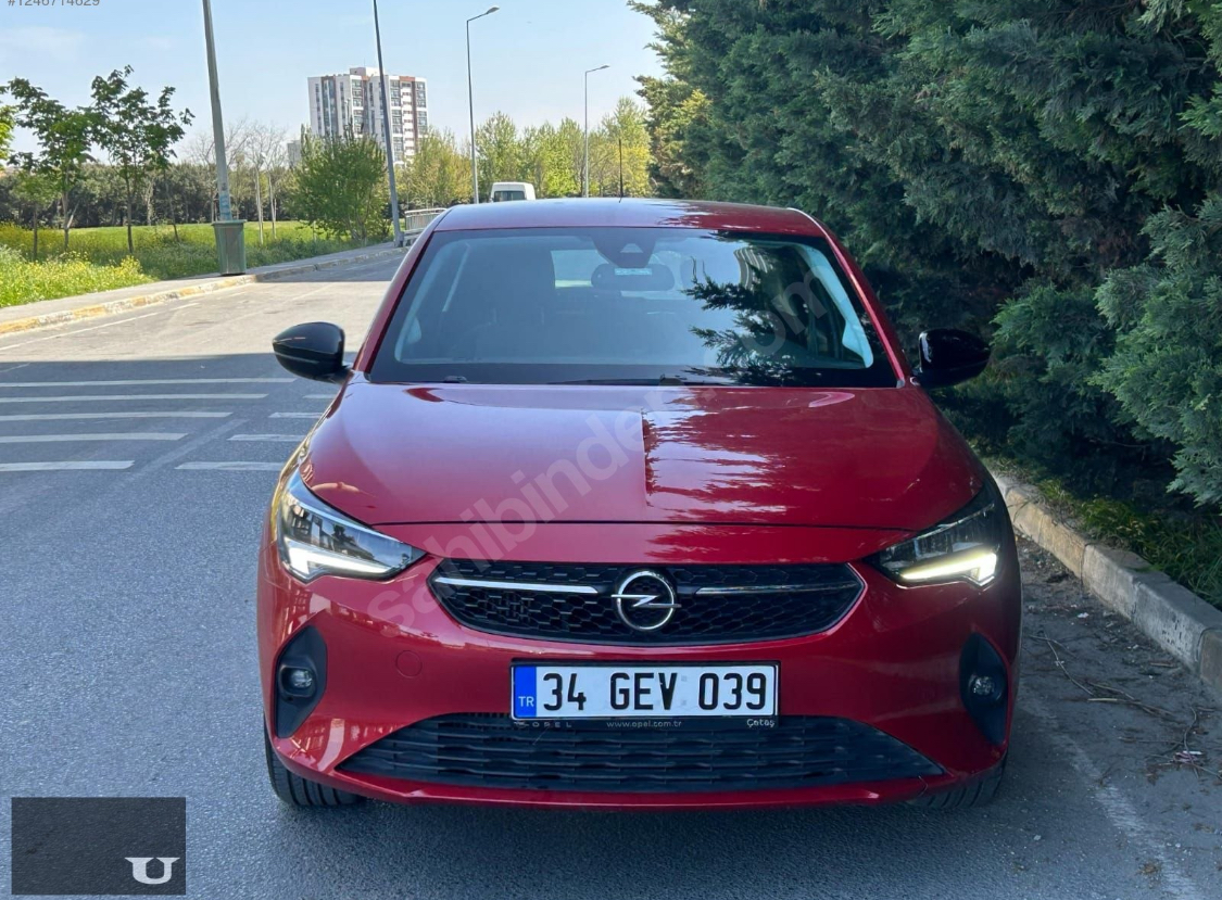  2022 MODEL OTOMATİK 1.2 T EDİTİON E-TOGGLE VİTES km 45.000 DE senetle