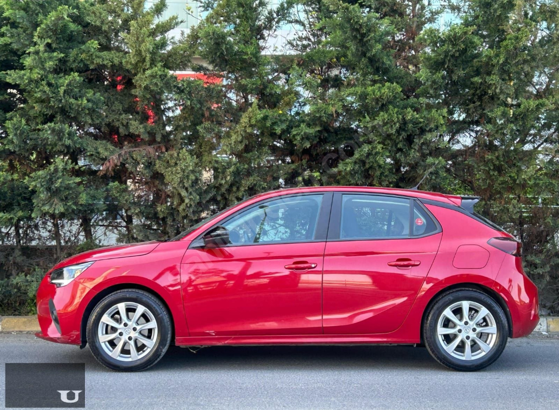  2022 MODEL OTOMATİK 1.2 T EDİTİON E-TOGGLE VİTES km 45.000 DE senetle