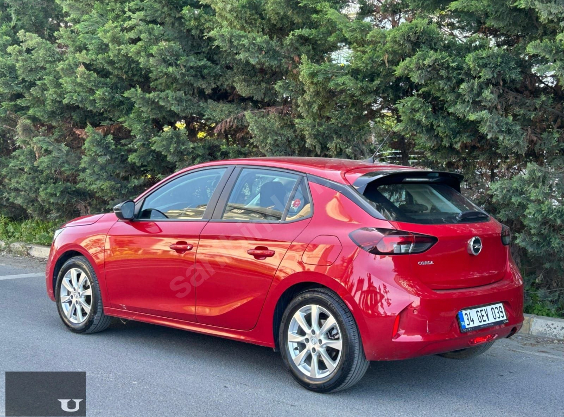  2022 MODEL OTOMATİK 1.2 T EDİTİON E-TOGGLE VİTES km 45.000 DE senetle