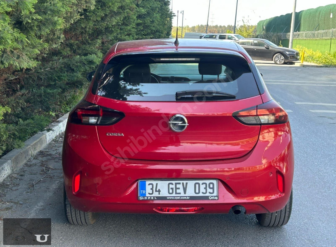  2022 MODEL OTOMATİK 1.2 T EDİTİON E-TOGGLE VİTES km 45.000 DE senetle