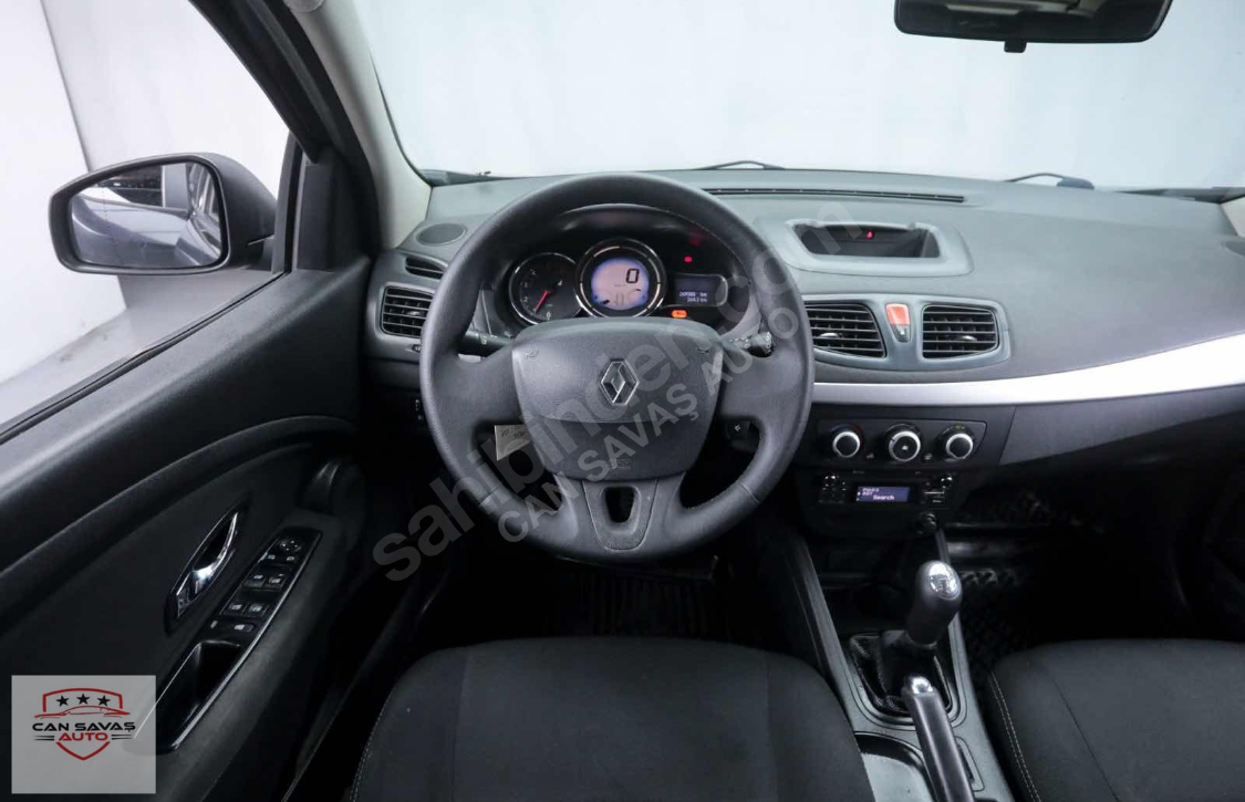 CAN SAVAŞ AUTO'DAN 2014 MODEL MEGANE 1.5 DCI(elden senetle araba)
