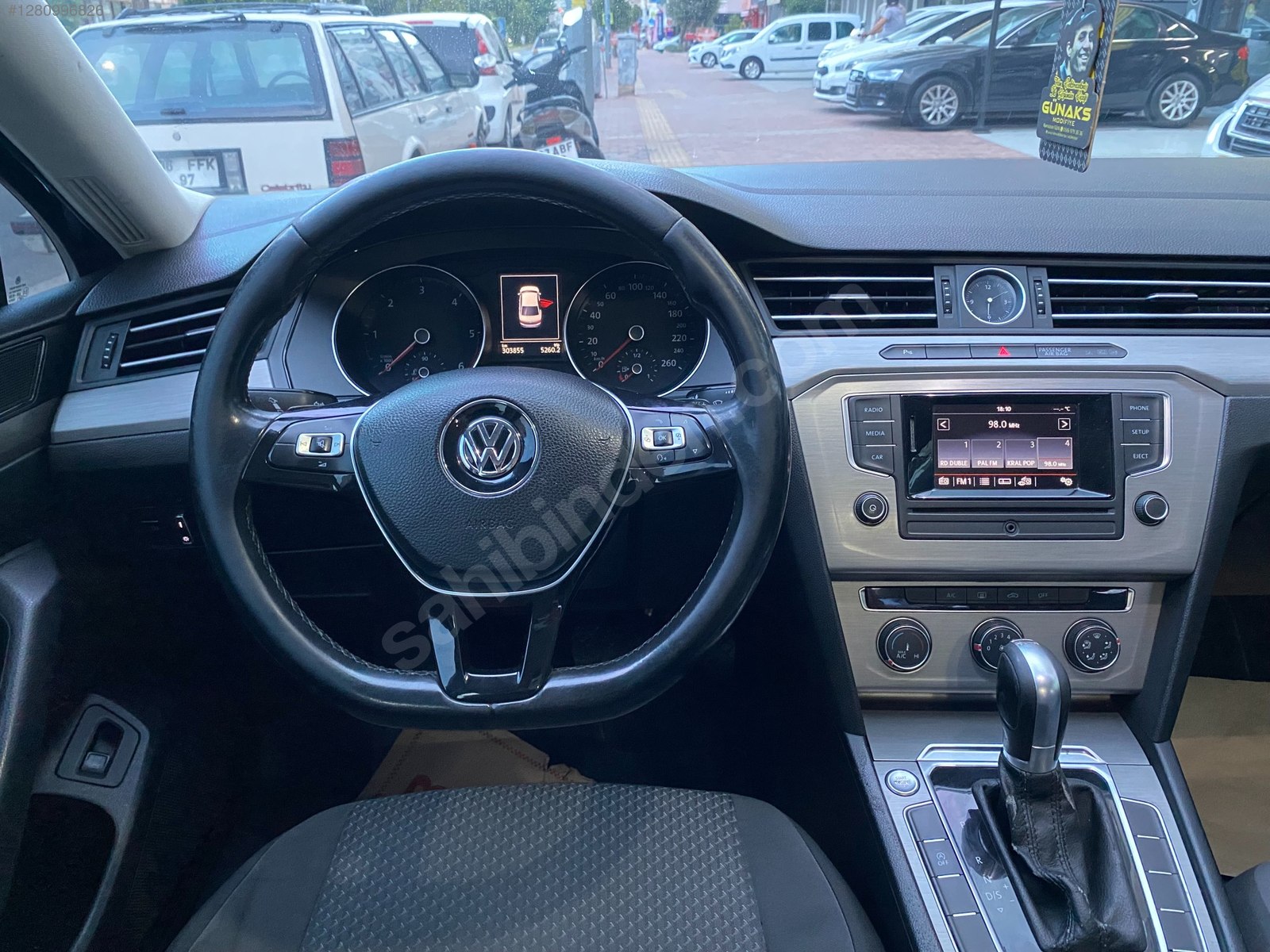 UYGANLAR'DAN VOLKSWAGEN PASSAT 1.6 TDİ BLUEMOTİON DSG (OTOMATİK)