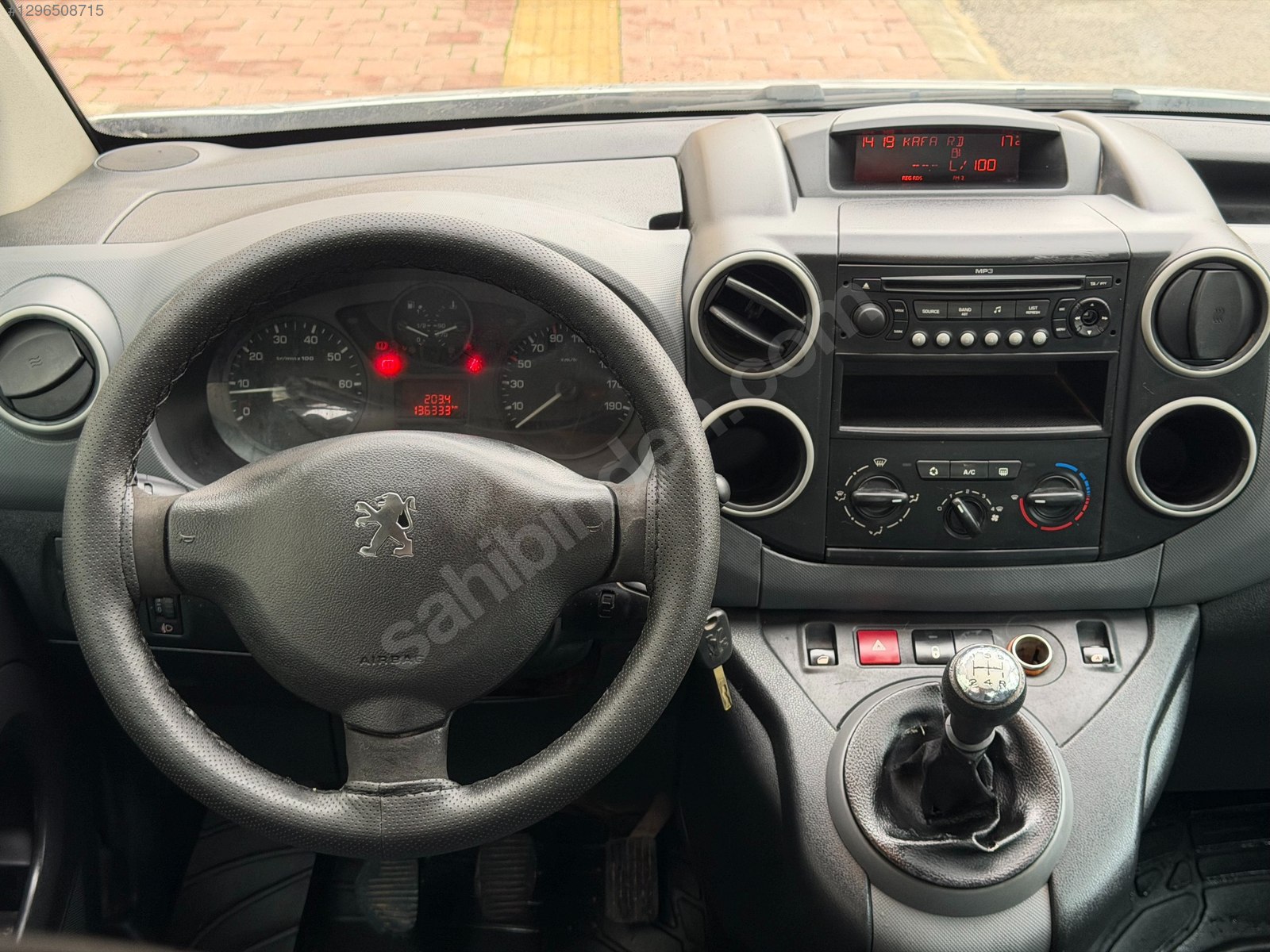 UYGANLAR'DAN PEUGEOT PARTNER TEPE 1.6 HDİ COMFORT