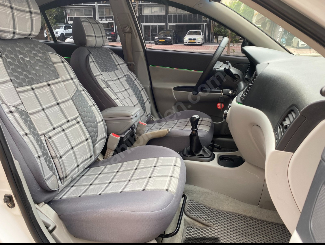 HYUNDAİ ACCENT ERA 1.5 CRDİ VGT TEAM-ABS Lİ 