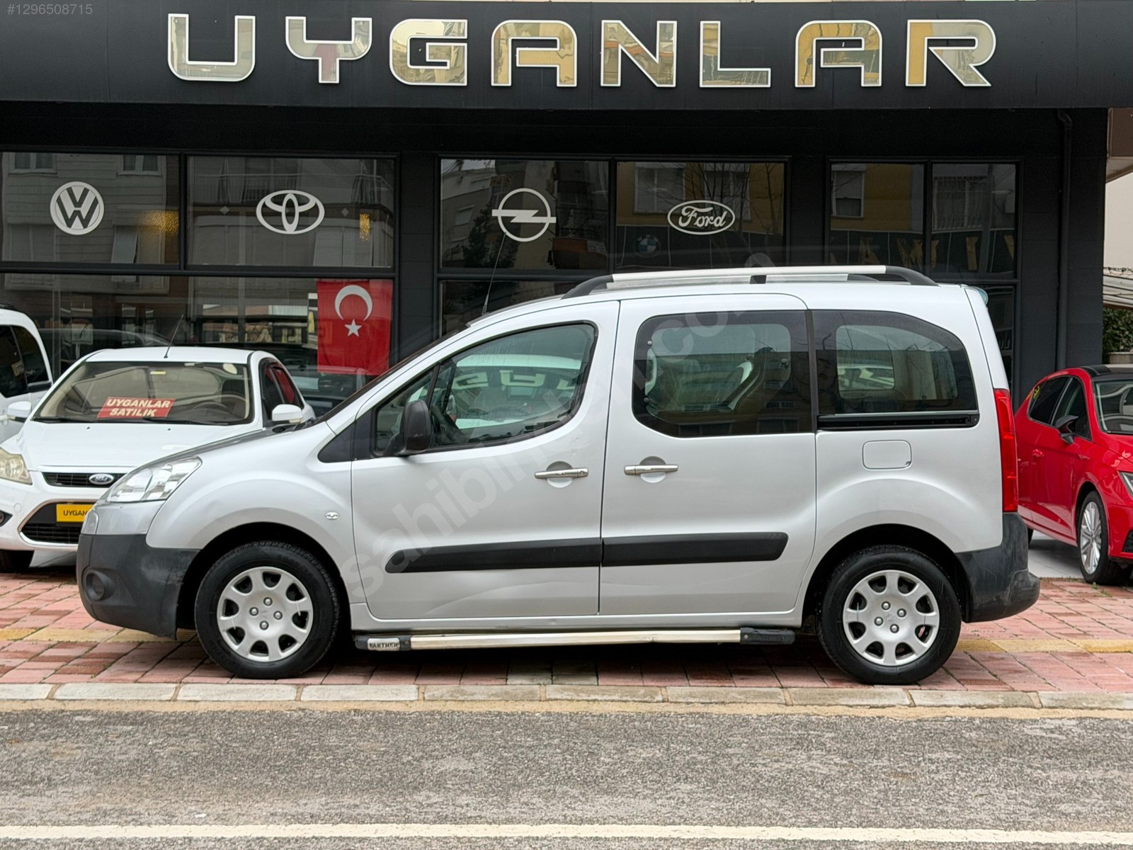 UYGANLAR'DAN PEUGEOT PARTNER TEPE 1.6 HDİ COMFORT