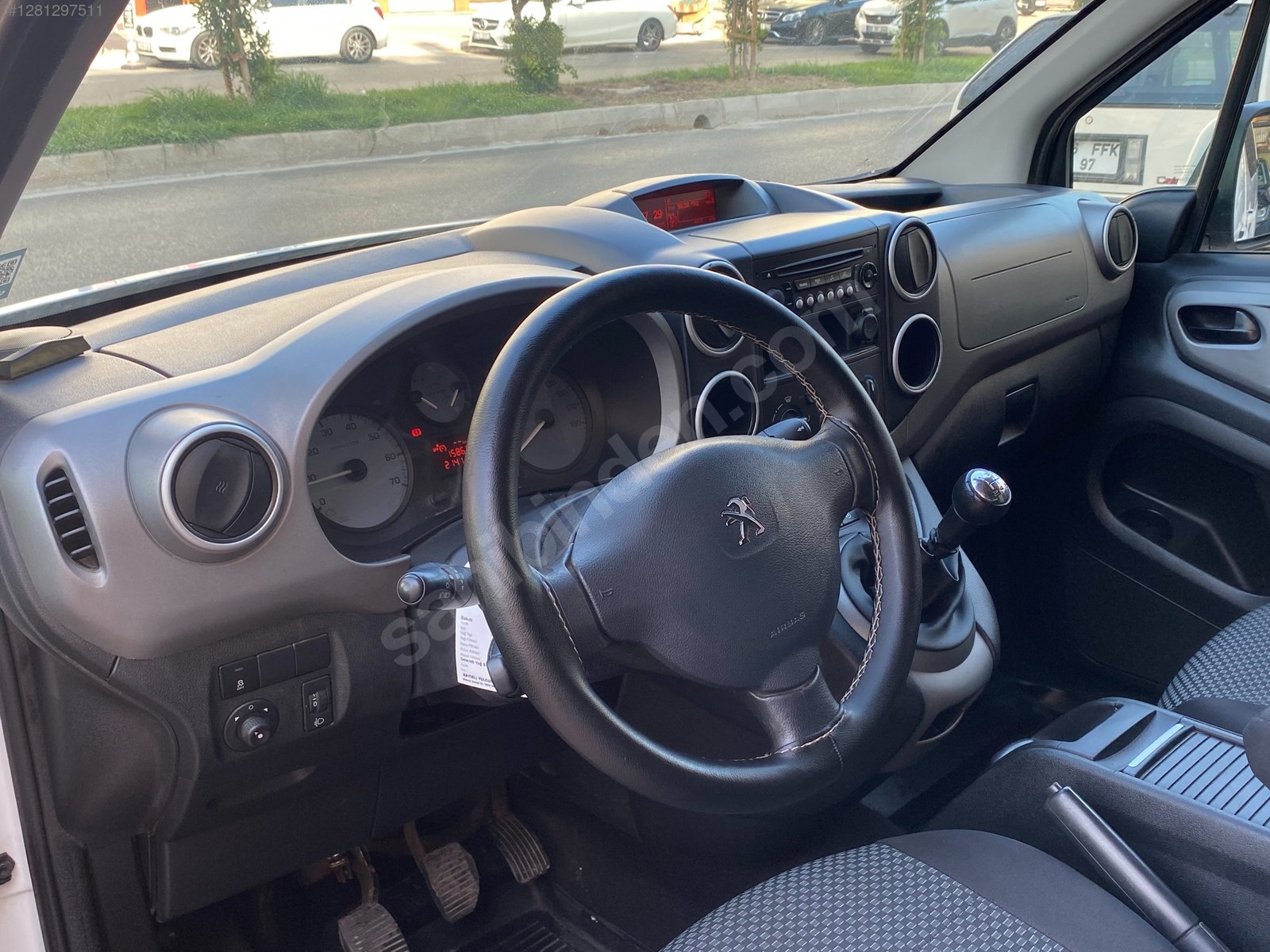 UYGANLAR DAN PEUGEOT PARTNER TEPE 1.6 HDİ ACTİVE ESP