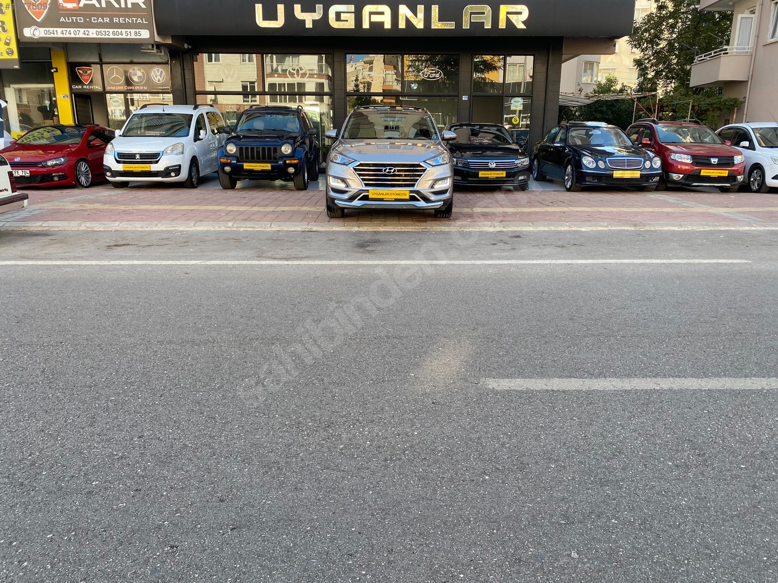 UYGANLAR'DAN HYUNDAİ TUCSON 1.6 CRDİ STYLEPLUS CAMTAVAN DERİ DÖŞ