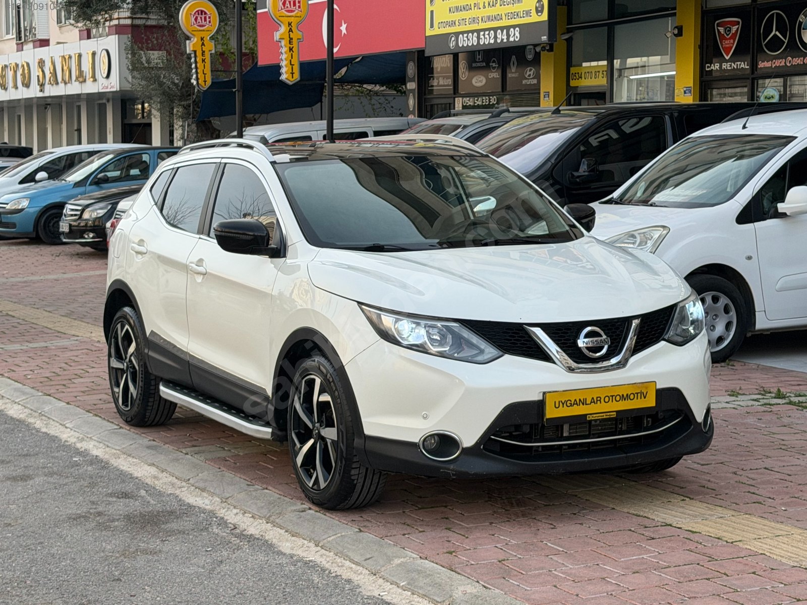 UYGANLAR'DAN NİSSAN QASHQAİ1.6DCİ XTRONİC BLACK EDİTİON CAM TVN.