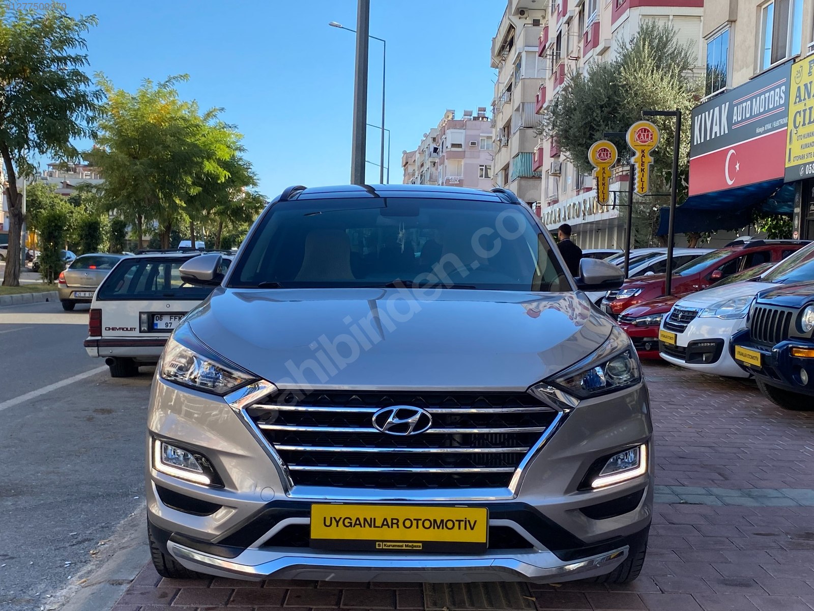 UYGANLAR'DAN HYUNDAİ TUCSON 1.6 CRDİ STYLEPLUS CAMTAVAN DERİ DÖŞ