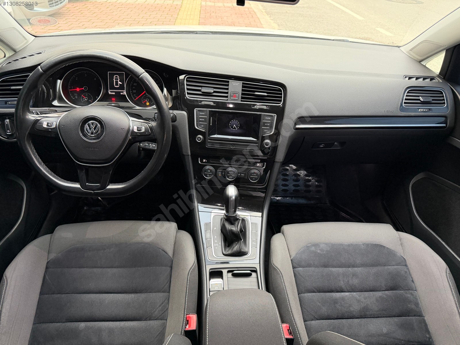 VOLKSWAGEN GOLF 1.6 TDİ BLUEMOTİON COMFORTLİNE
