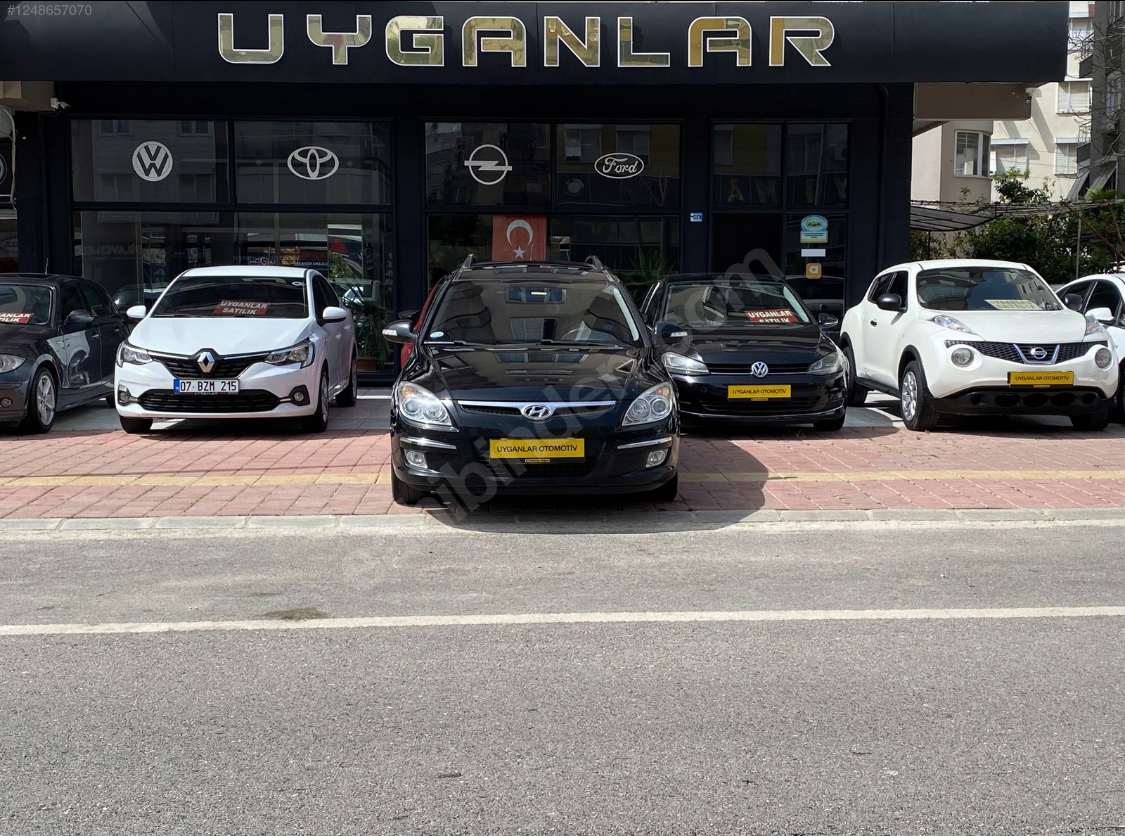 HYUNDAİ İ30 1.6 CRDİ MODE PAKET(elden senetle araba)