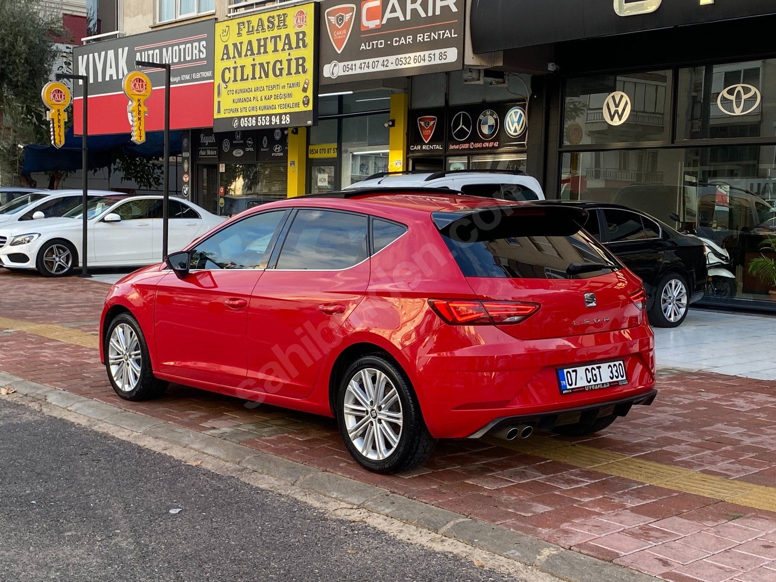 UYGANLAR'DAN SEAT LEON 1.5 ECOTSİ XCELLENCE CAM TAVAN