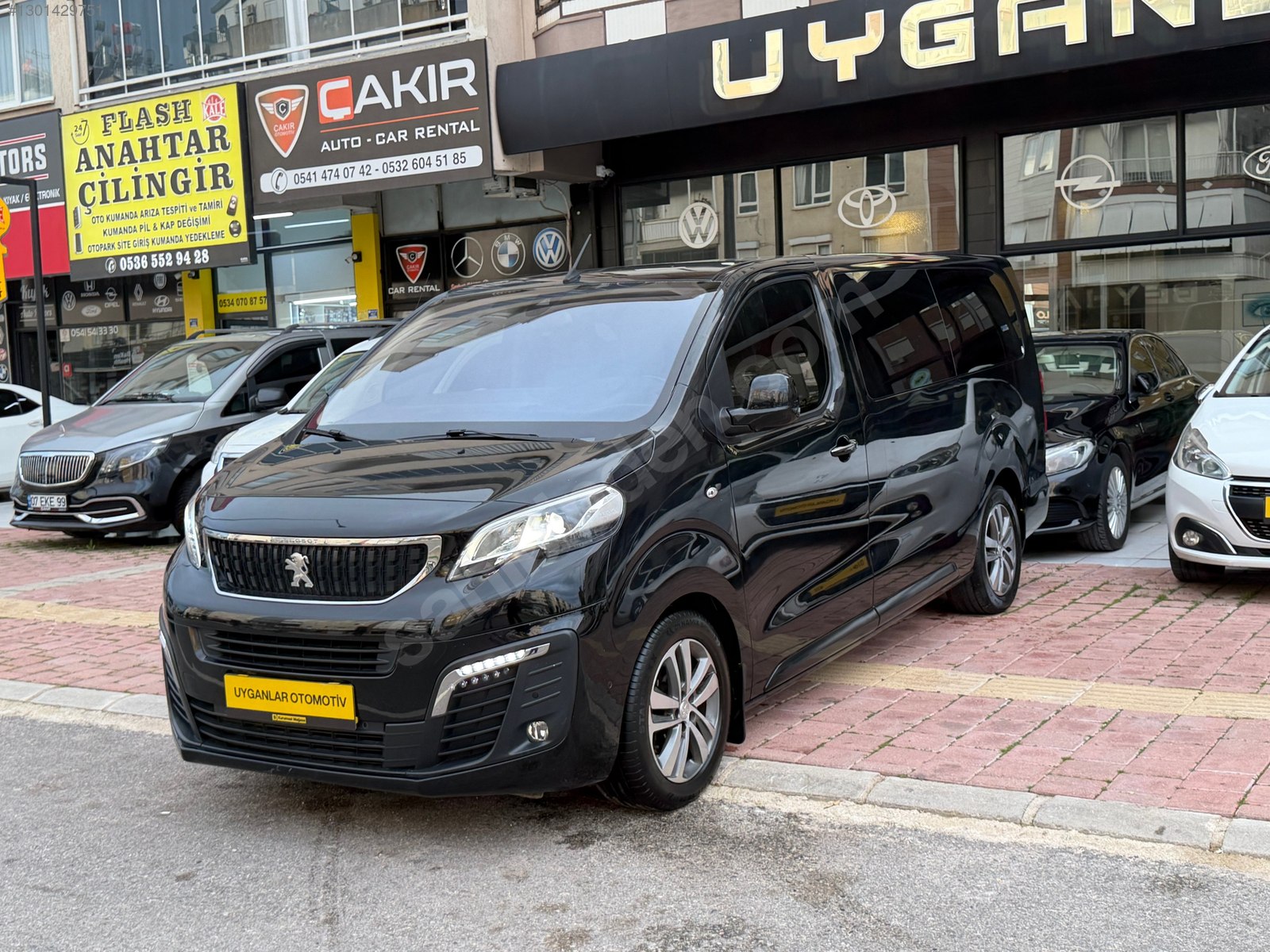 UYGANLAR'DAN PEUGEOT EXPERT TRAVELLER 2.0 BLUE HDİ 8 EAT ALLURE