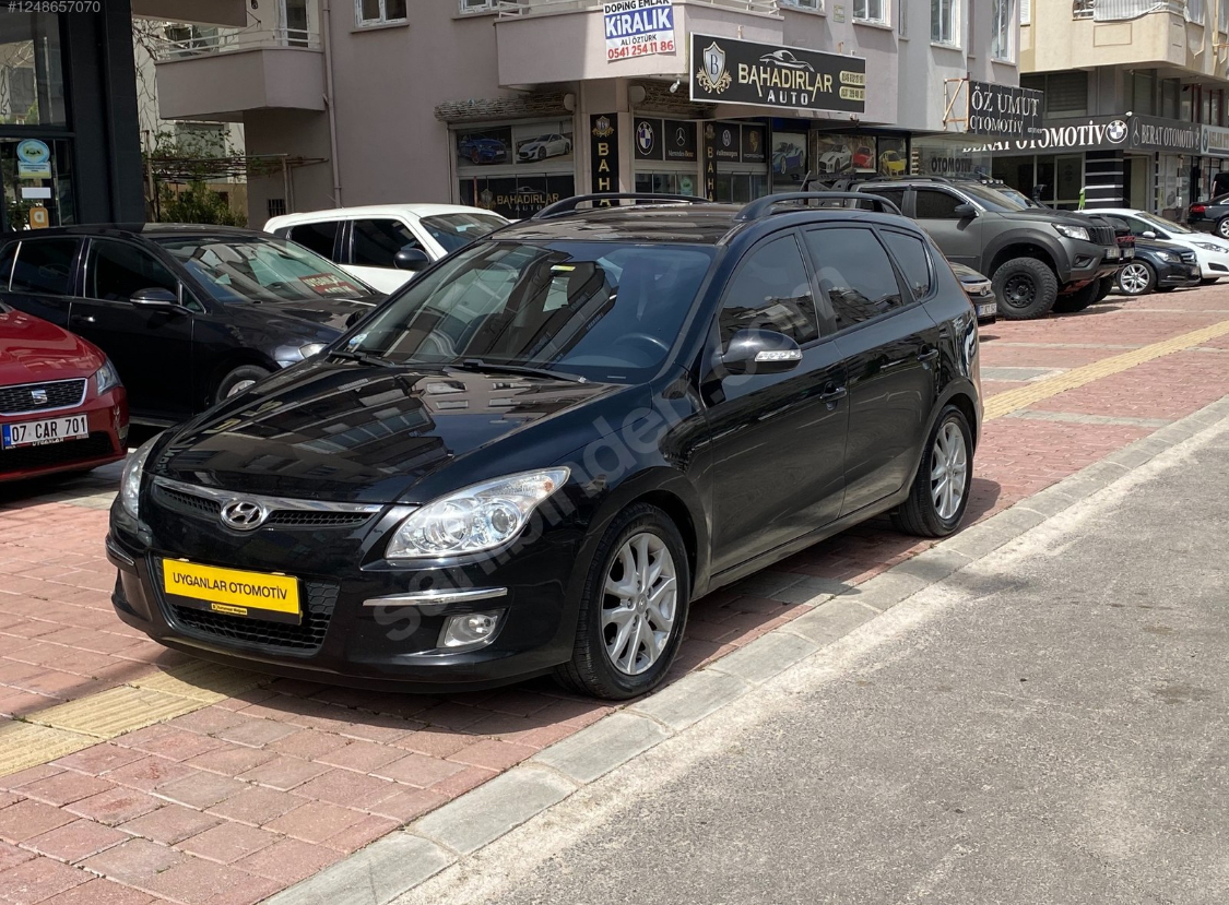 HYUNDAİ İ30 1.6 CRDİ MODE PAKET(elden senetle araba)