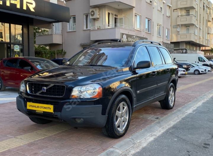 VOLVO XC90 2.4 D5 GEARTRONİC 7 KİŞİLİK vadeli araba satışı ototaksitle