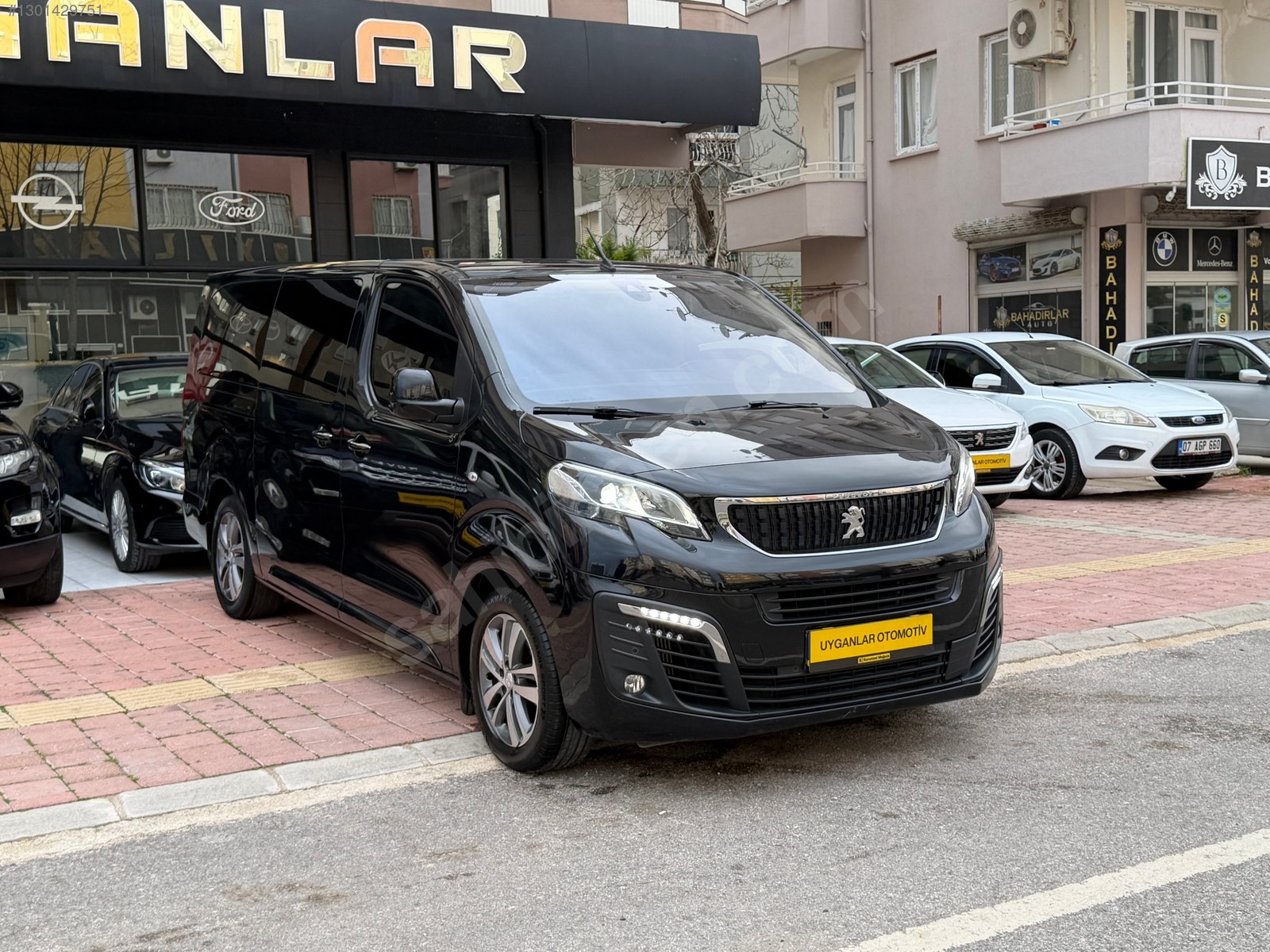 UYGANLAR'DAN PEUGEOT EXPERT TRAVELLER 2.0 BLUE HDİ 8 EAT ALLURE