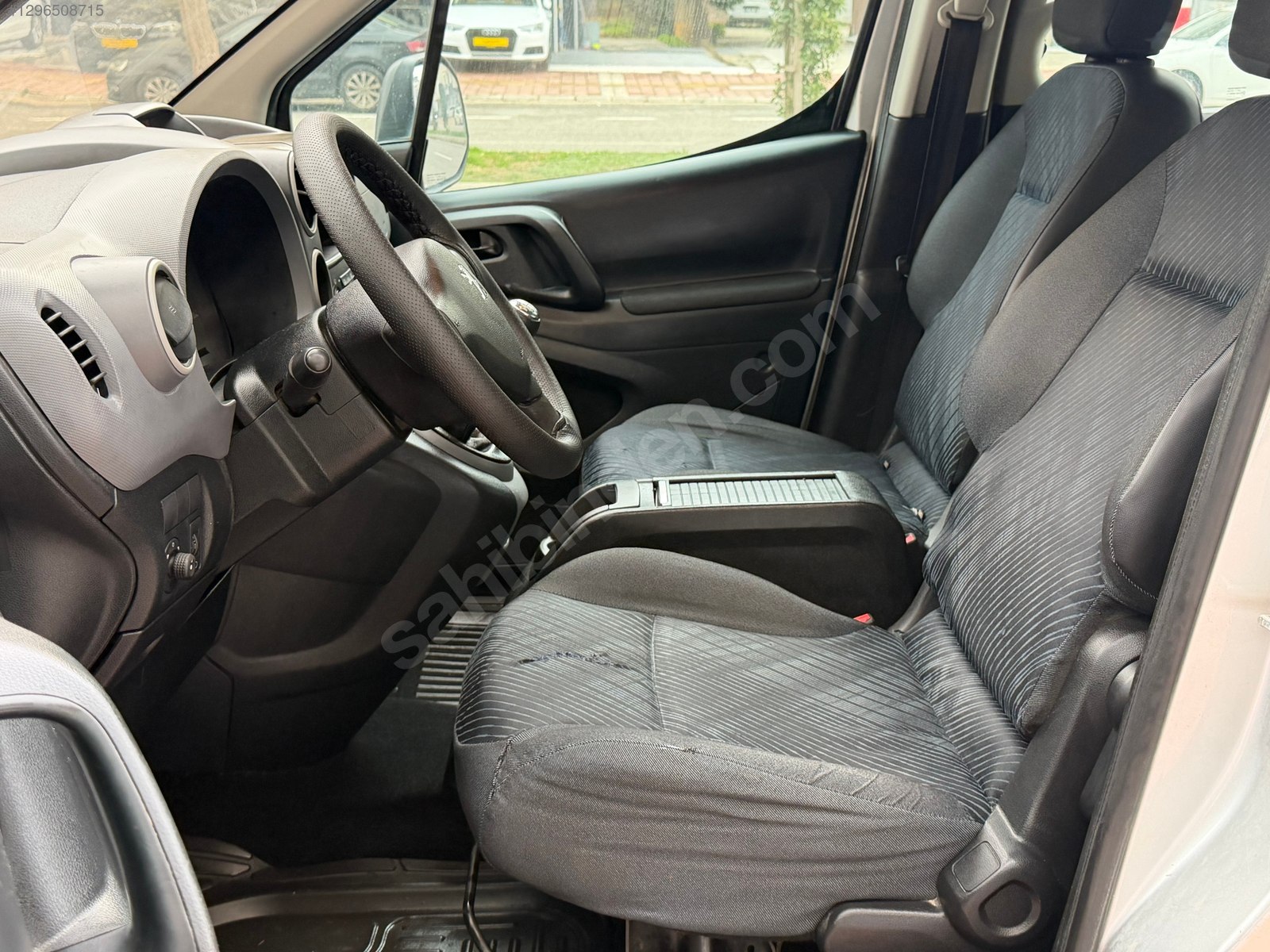 UYGANLAR'DAN PEUGEOT PARTNER TEPE 1.6 HDİ COMFORT