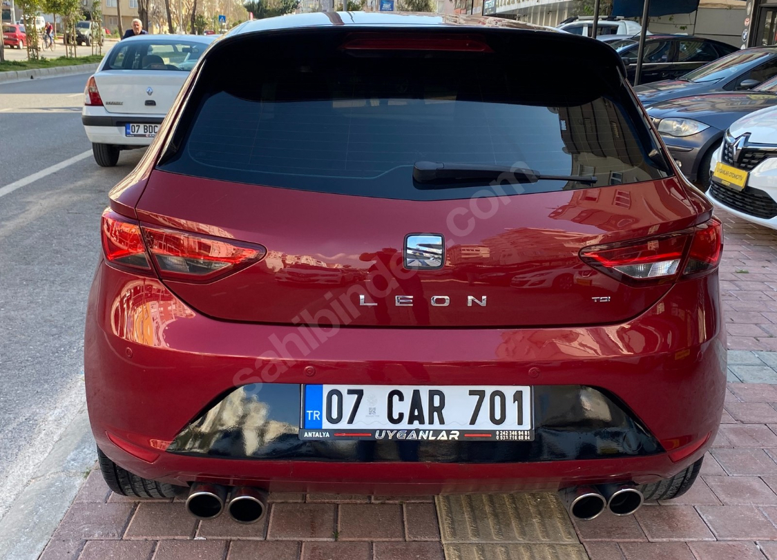 SEAT LEON CR STYLE DSG  MODELİ 2013(elden senetle araba)