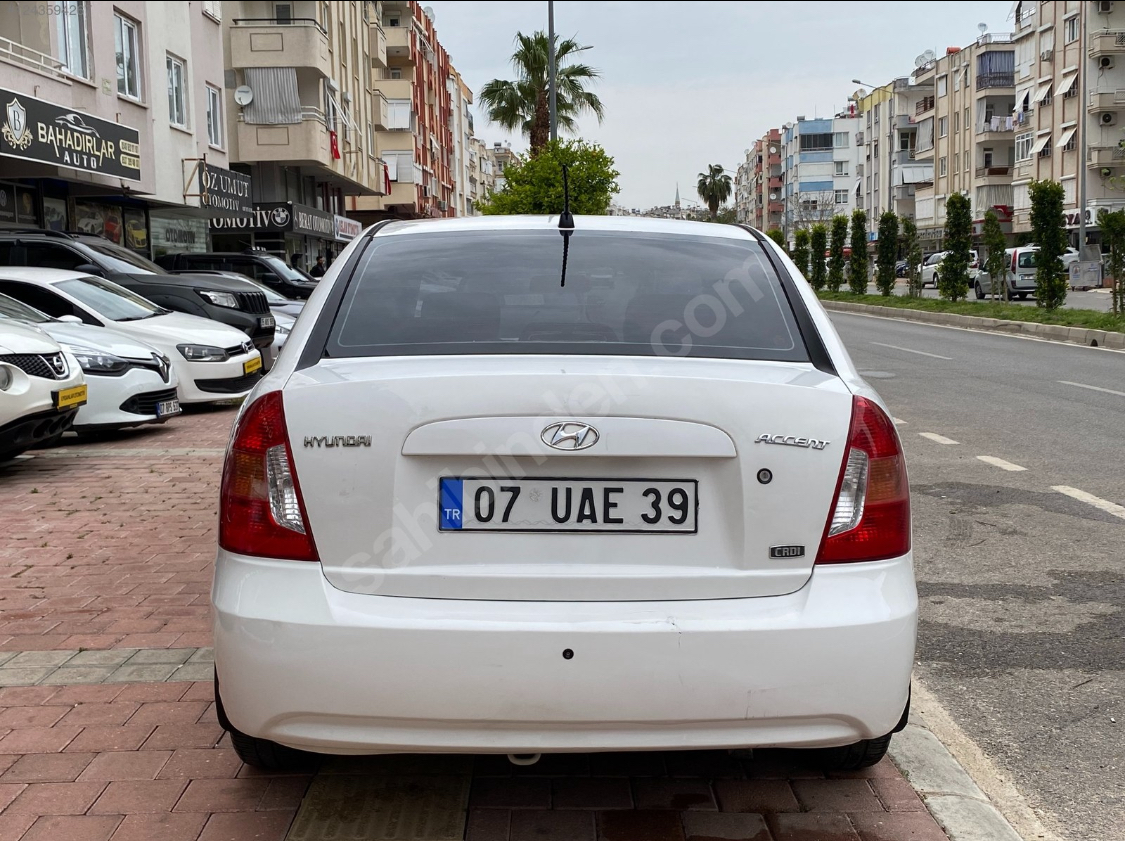 HYUNDAİ ACCENT ERA 1.5 CRDİ VGT TEAM-ABS Lİ 