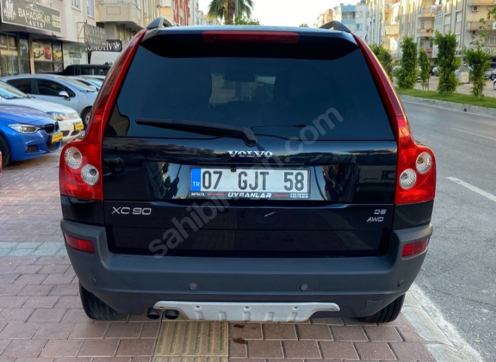 VOLVO XC90 2.4 D5 GEARTRONİC 7 KİŞİLİK vadeli araba satışı ototaksitle