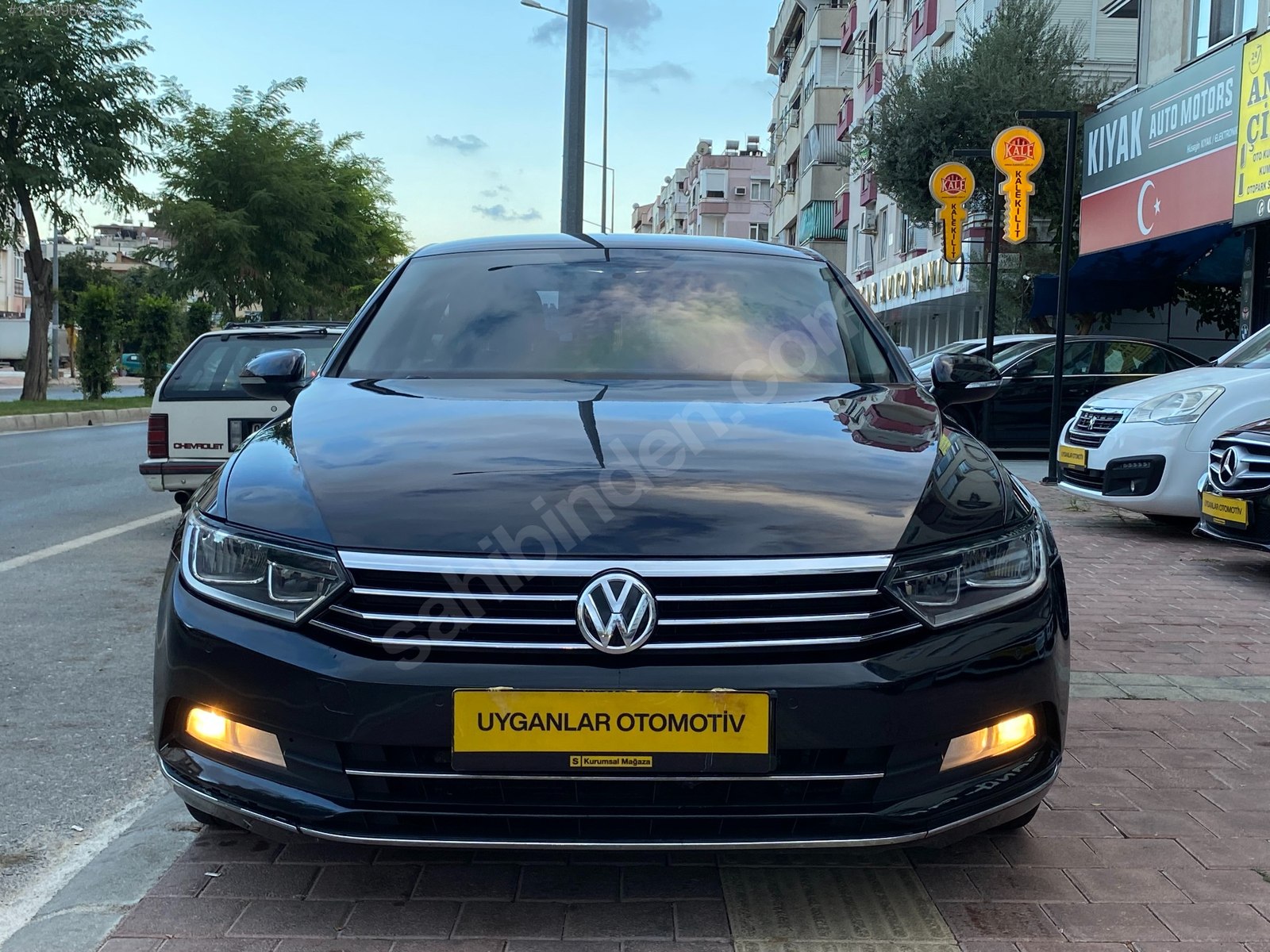 UYGANLAR'DAN VOLKSWAGEN PASSAT 1.6 TDİ BLUEMOTİON DSG (OTOMATİK)