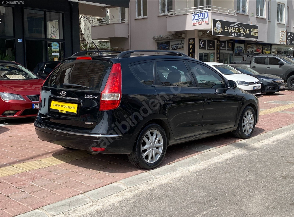 HYUNDAİ İ30 1.6 CRDİ MODE PAKET(elden senetle araba)