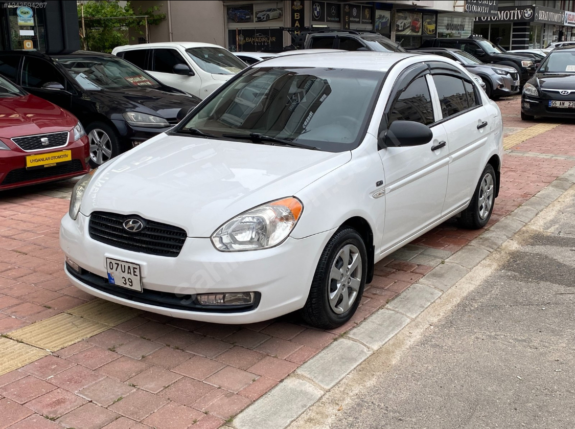 HYUNDAİ ACCENT ERA 1.5 CRDİ VGT TEAM-ABS Lİ 
