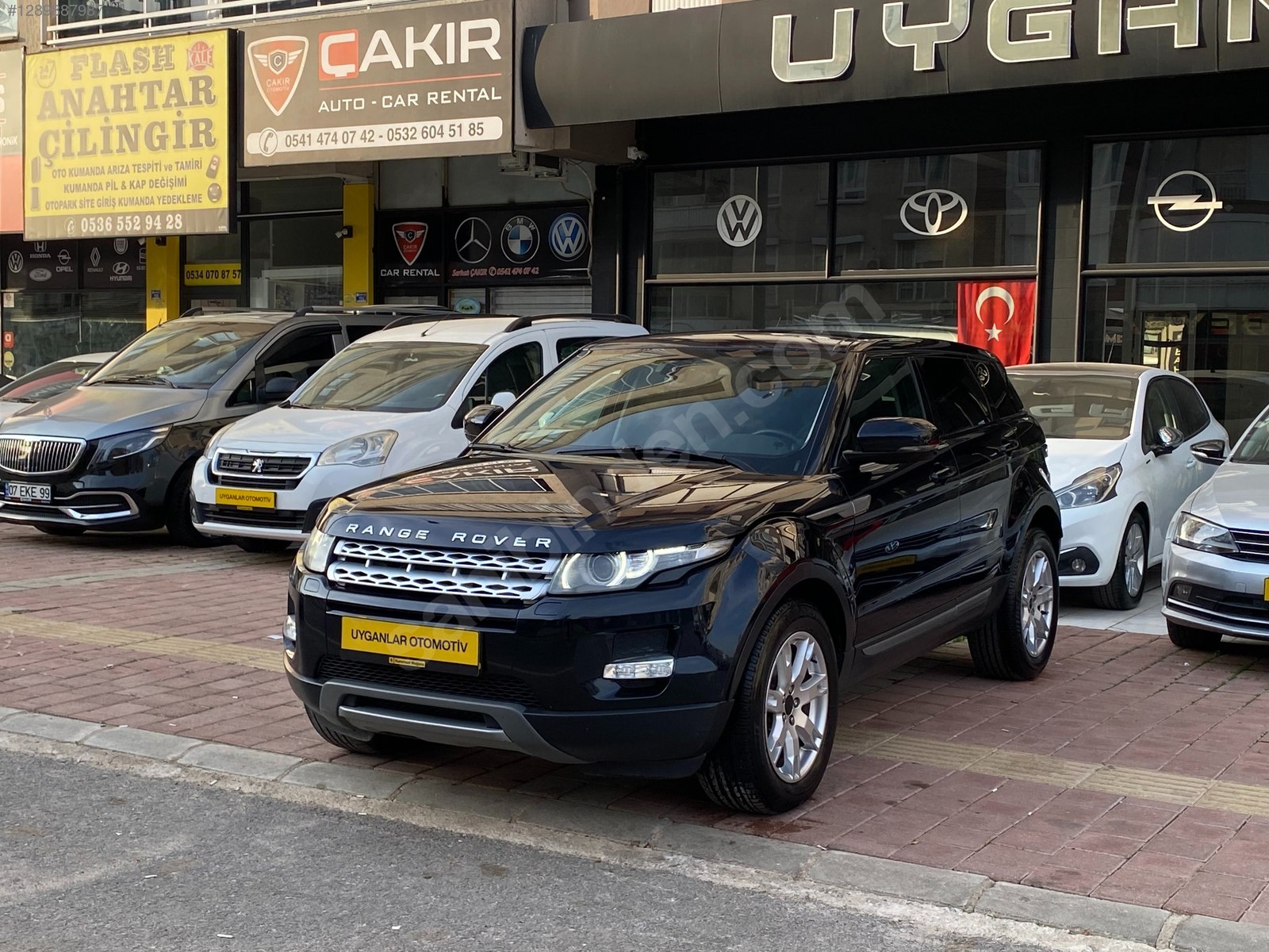 UYGANLAR'DAN RANGE ROVER EVOQUE 2.0Sİ4 DYNAMİC OTOMATİK CAM TVN