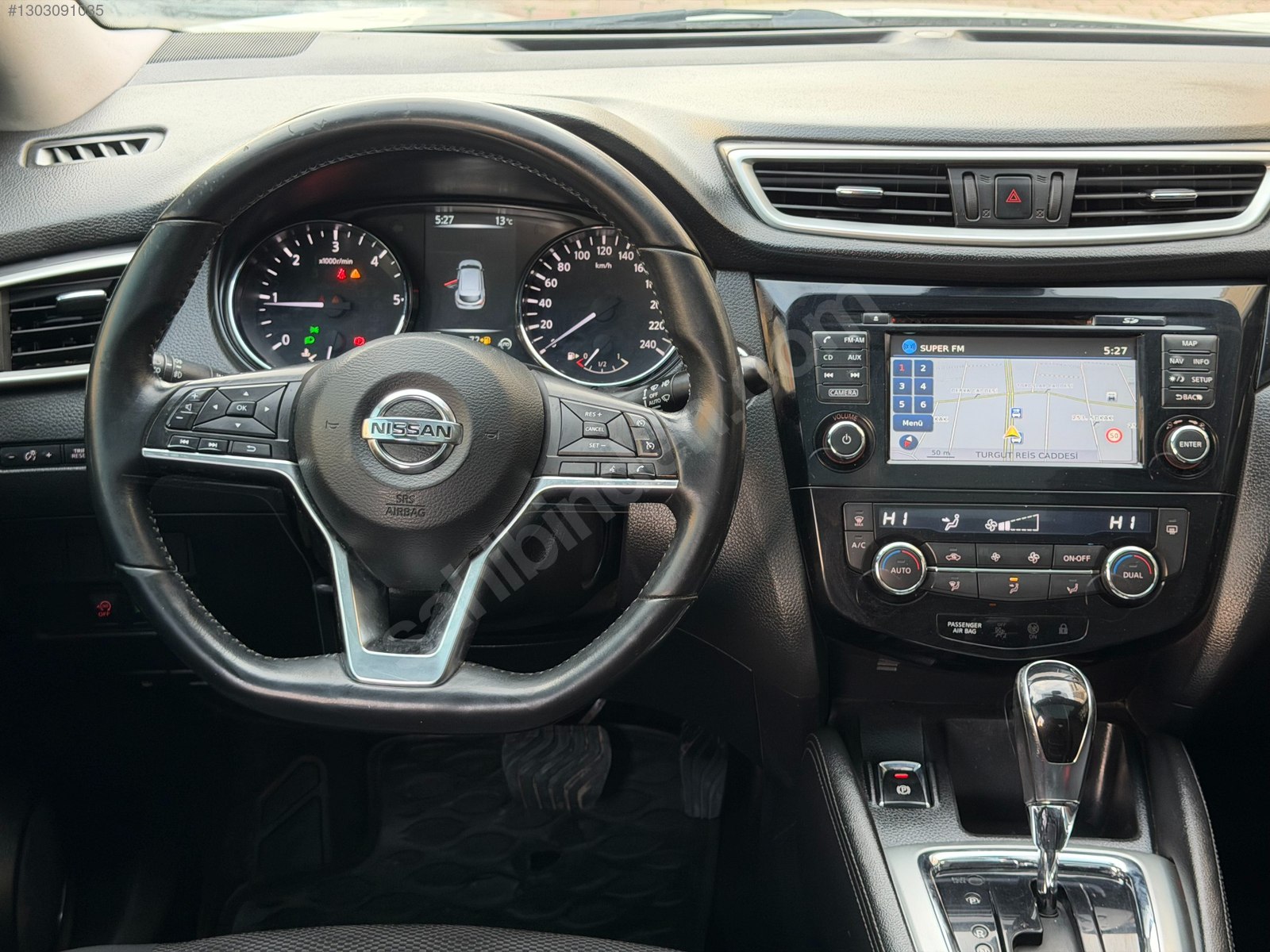 UYGANLAR'DAN NİSSAN QASHQAİ1.6DCİ XTRONİC BLACK EDİTİON CAM TVN.