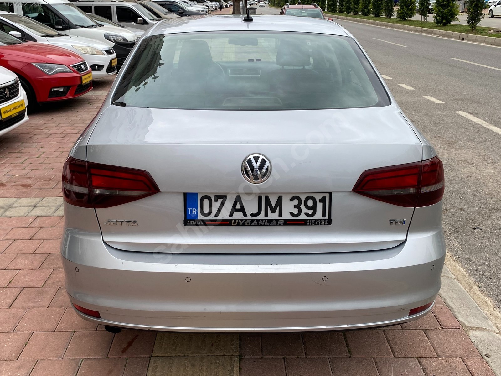 UYGANLAR'DAN VOLKSWAGEN JETTA 1.6 TDİ HİGHLİNE MAKYAJLI KASA