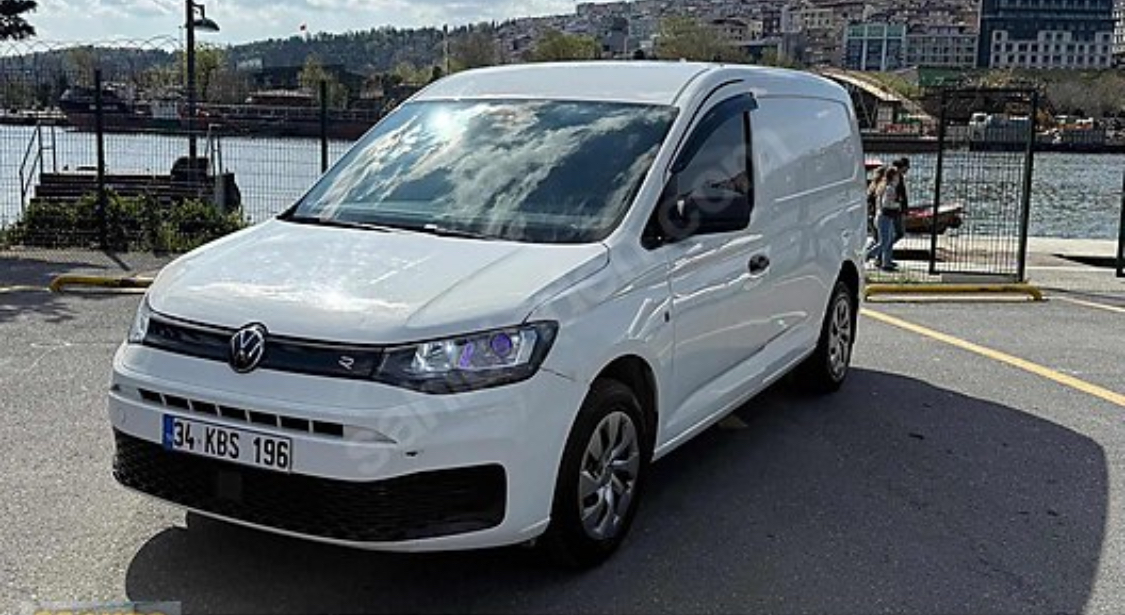 2022 ÇIKIŞ VW CADDY 2.0 TDI KARGO MAXİ 106 BİN KM'DE senetle araba