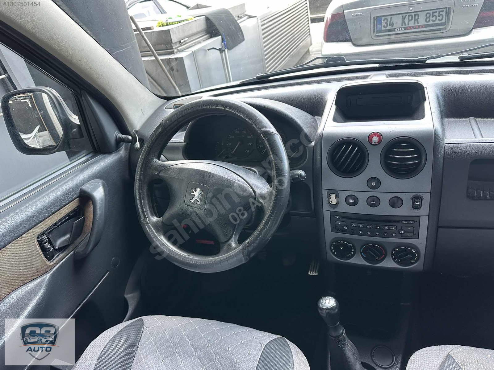 125.000 PEŞİNAT İLE KLIMALI CIFT SÜRGÜLÜ PEUGEOT PARTNER