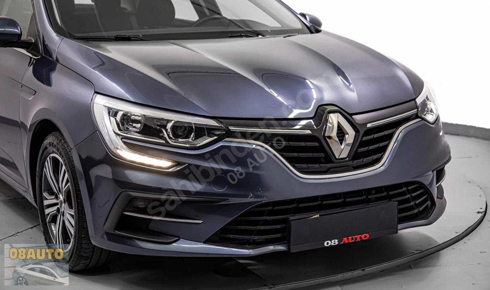 08 auto'dan Megane 4 hastasına hatasız %20 faturalı