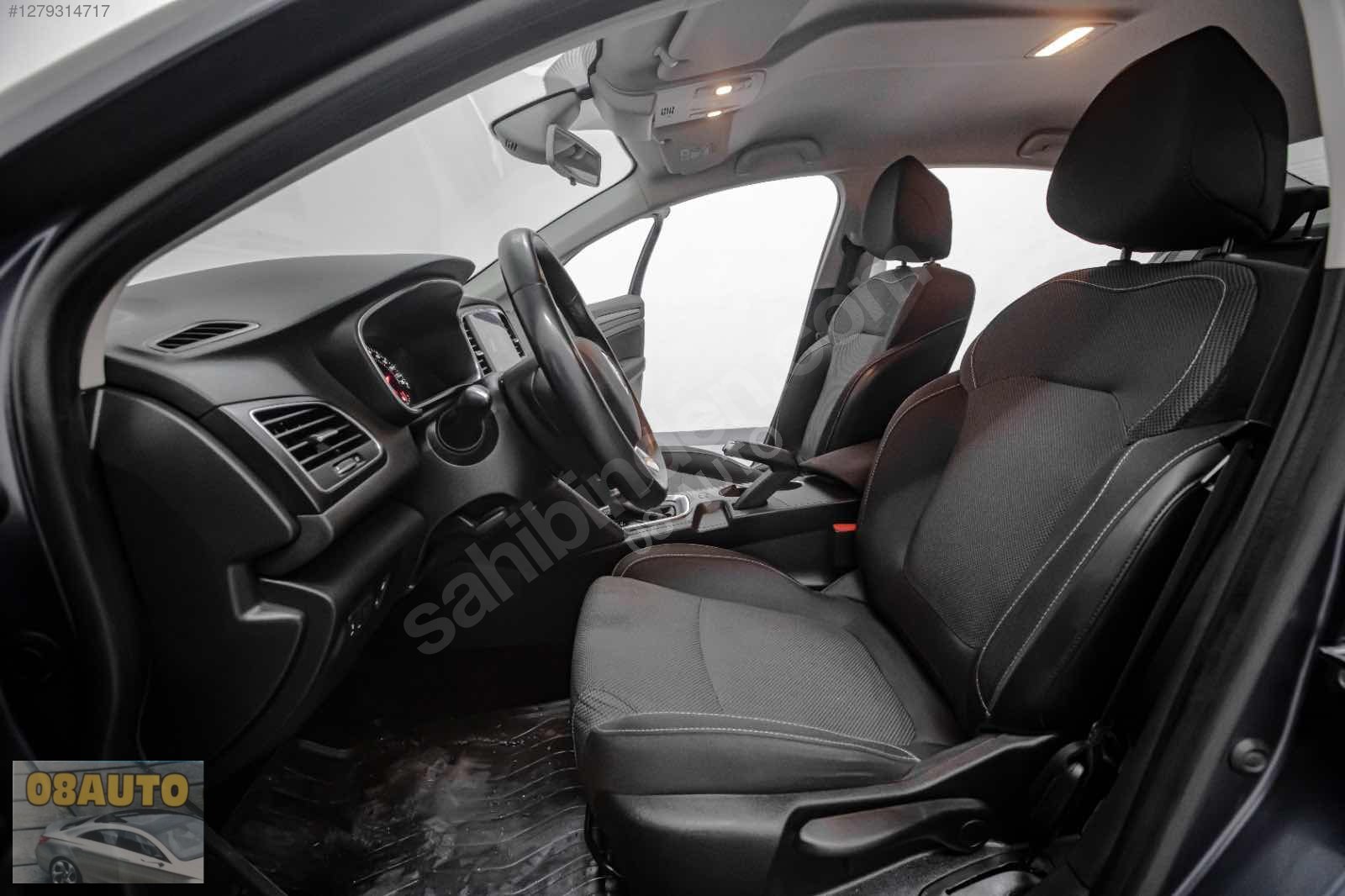 08 auto'dan Megane 4 hastasına hatasız %20 faturalı