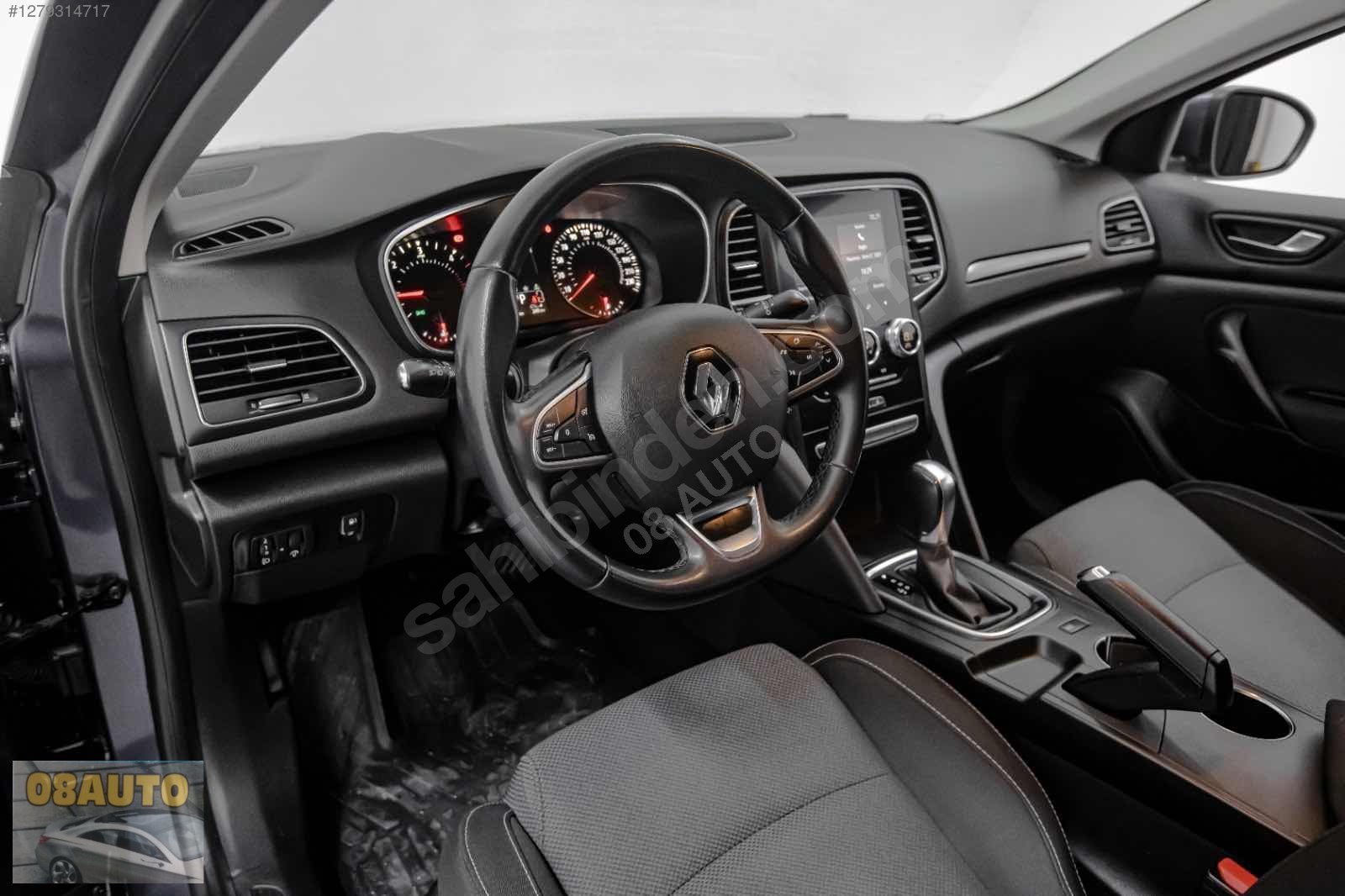 08 auto'dan Megane 4 hastasına hatasız %20 faturalı