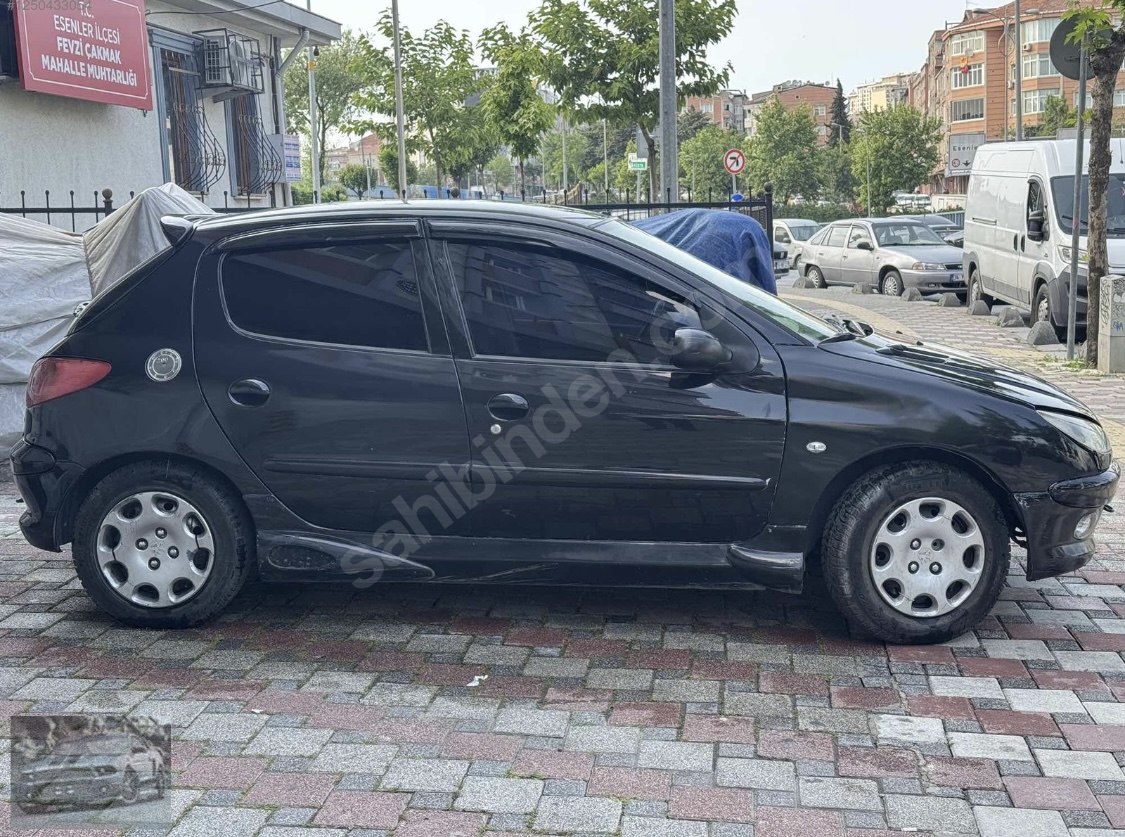 2005 model Peugeot 206 elden senetle taksitle vadeli araba