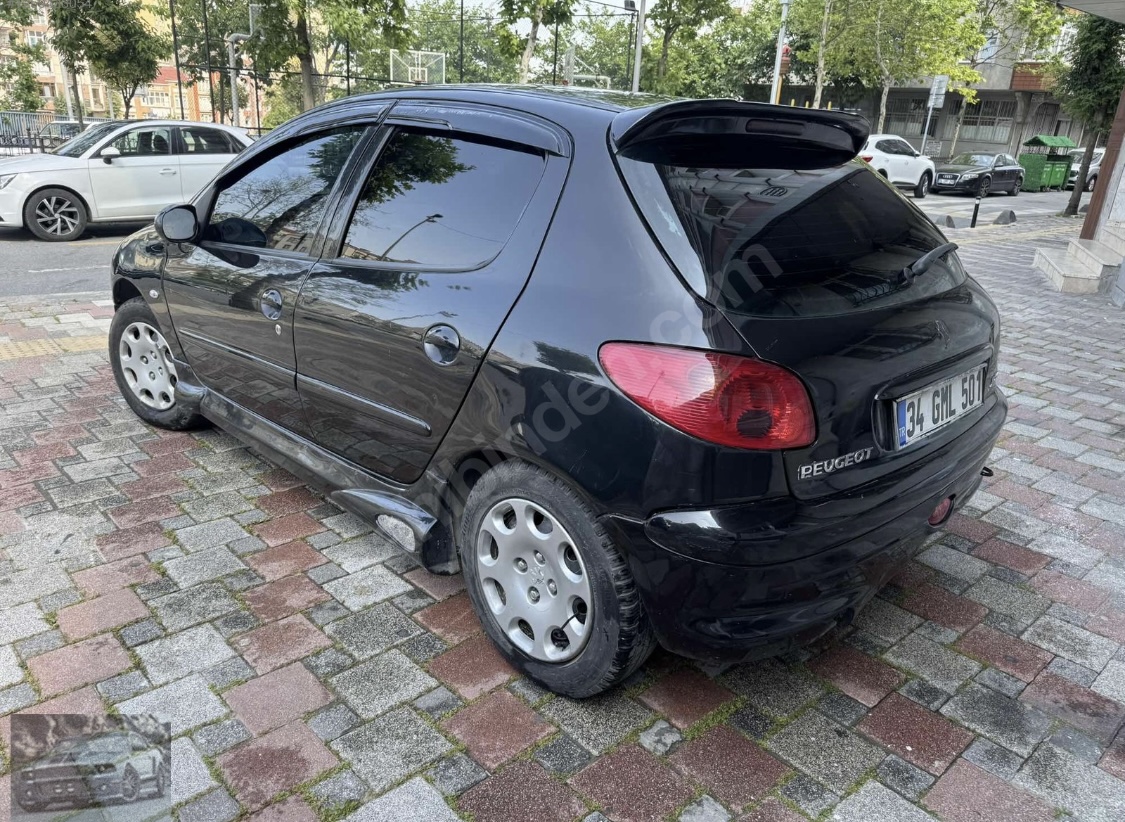 2005 model Peugeot 206 elden senetle taksitle vadeli araba