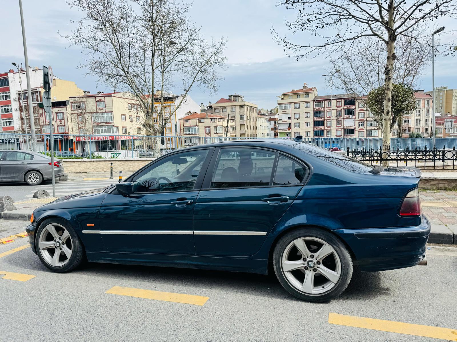(elden senetle araba) BMW  Seri 3 Serisi  Model 320i 
