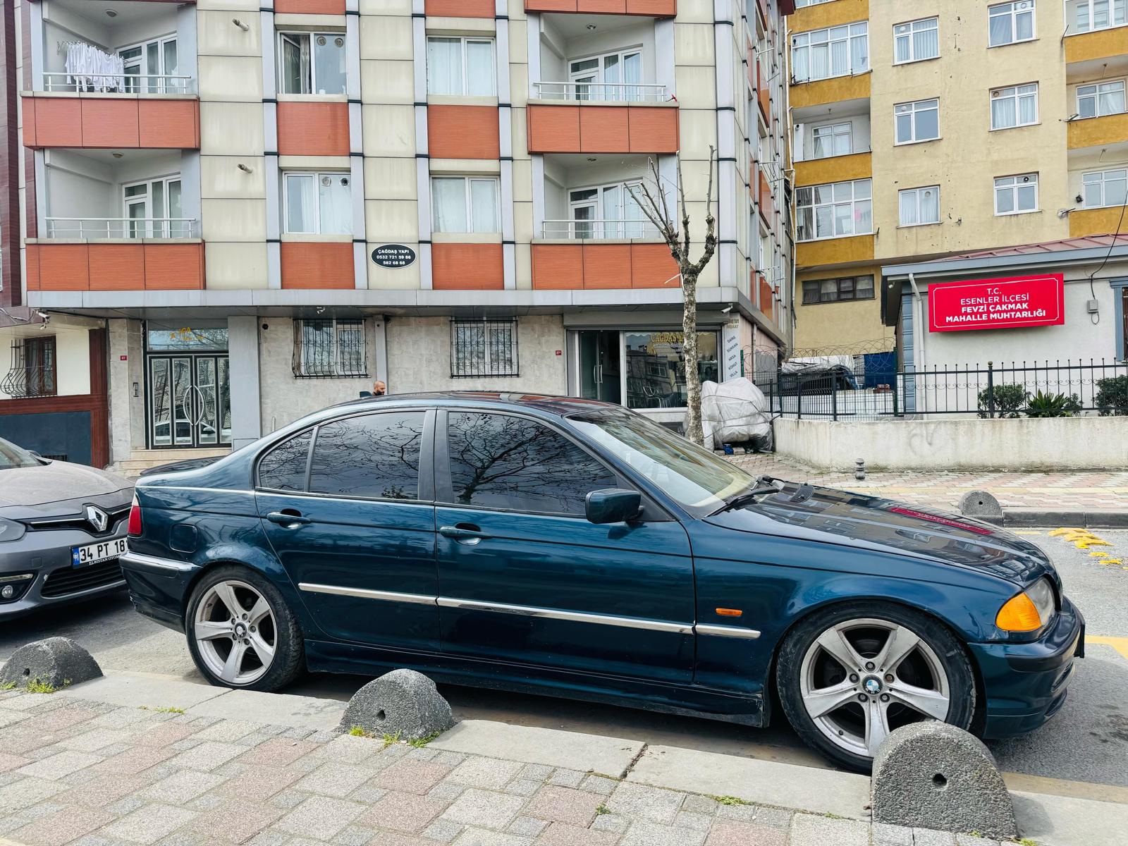 (elden senetle araba) BMW  Seri 3 Serisi  Model 320i 