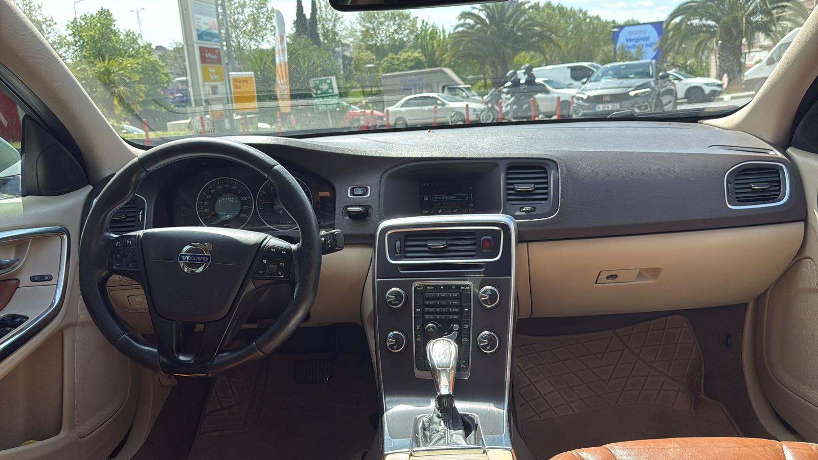 ÖZ ÇAĞDAŞ OTOMOTİV DEN 2012 MODEL VOLVO(elden senetle araba)