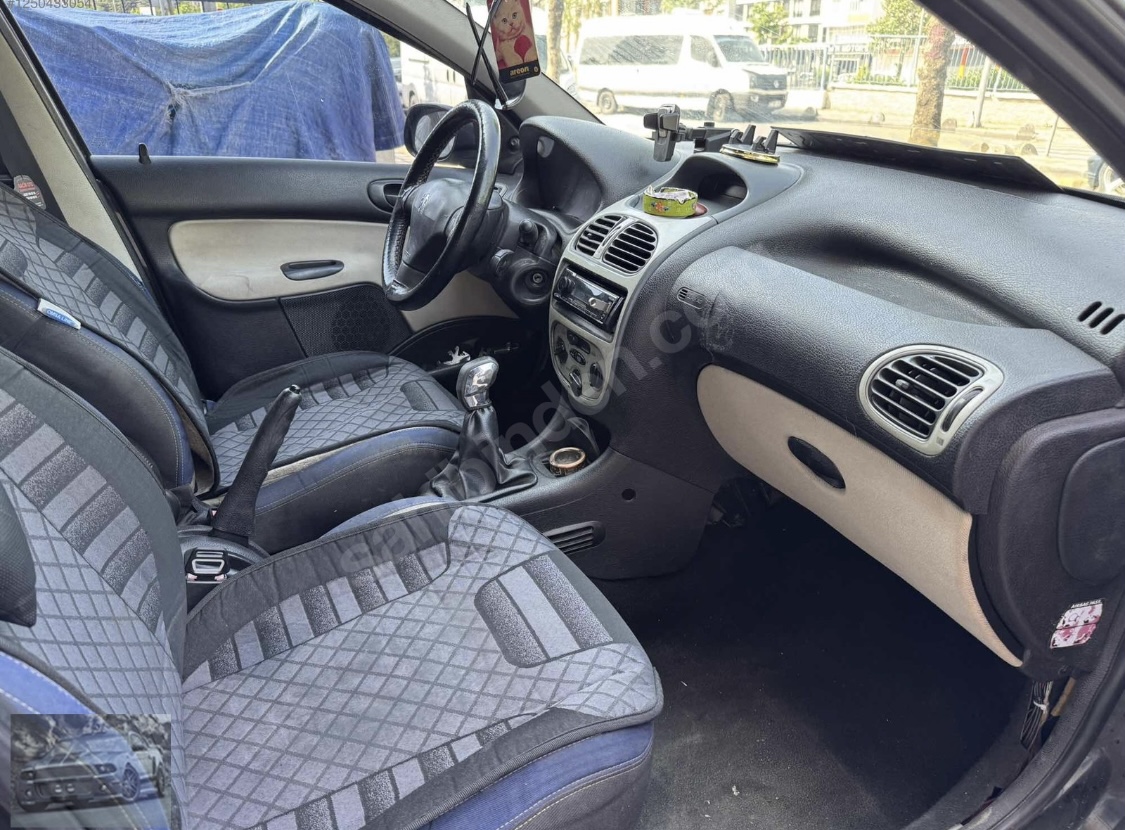 2005 model Peugeot 206 elden senetle taksitle vadeli araba