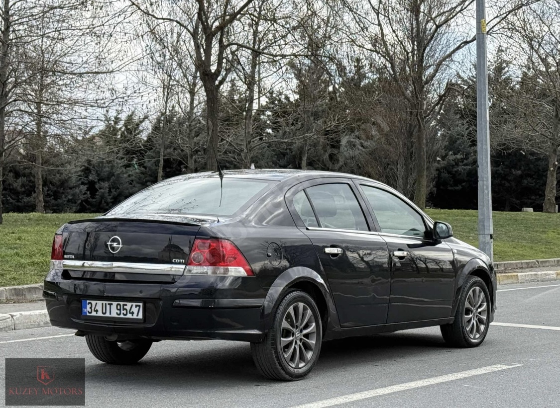 2010 MODEL OPEL ASTRA 1.3 CDTI 111. YIL EN FULL PAKETİ TERTEMİZ.