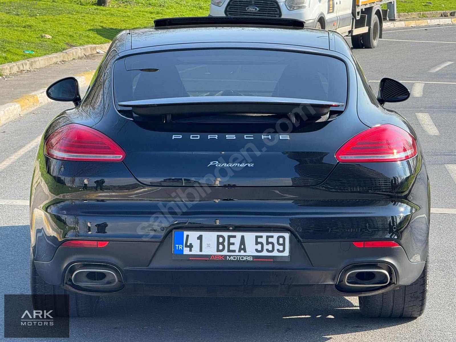 2014 PANAMERA BAYİİ CARBON+ PUSULA+ ISITMA+ SOĞUTMA VAKUMLU KAPI