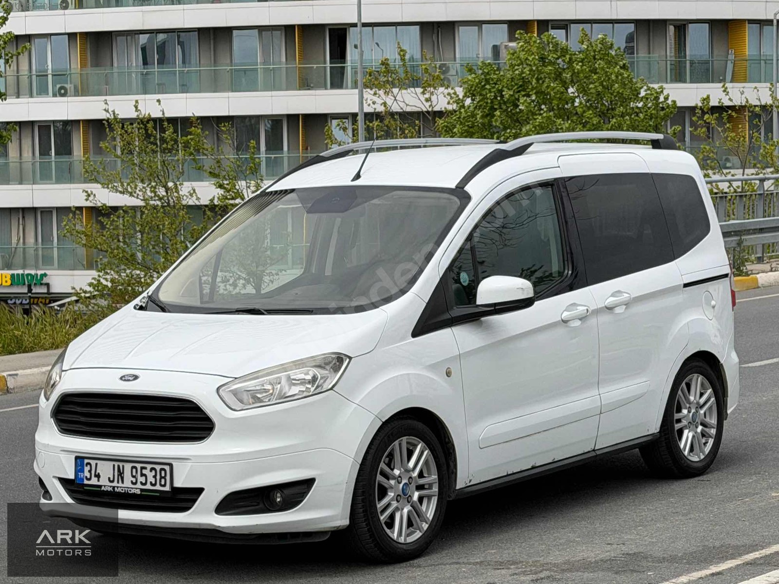 2014 MODEL FORD COURİER 1.6TDCI TİTANİUM TERTEMİZ DÜŞÜK