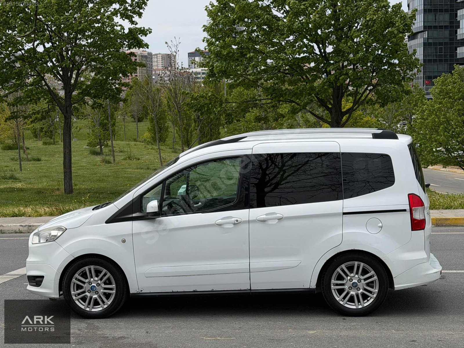 2014 MODEL FORD COURİER 1.6TDCI TİTANİUM TERTEMİZ DÜŞÜK KM