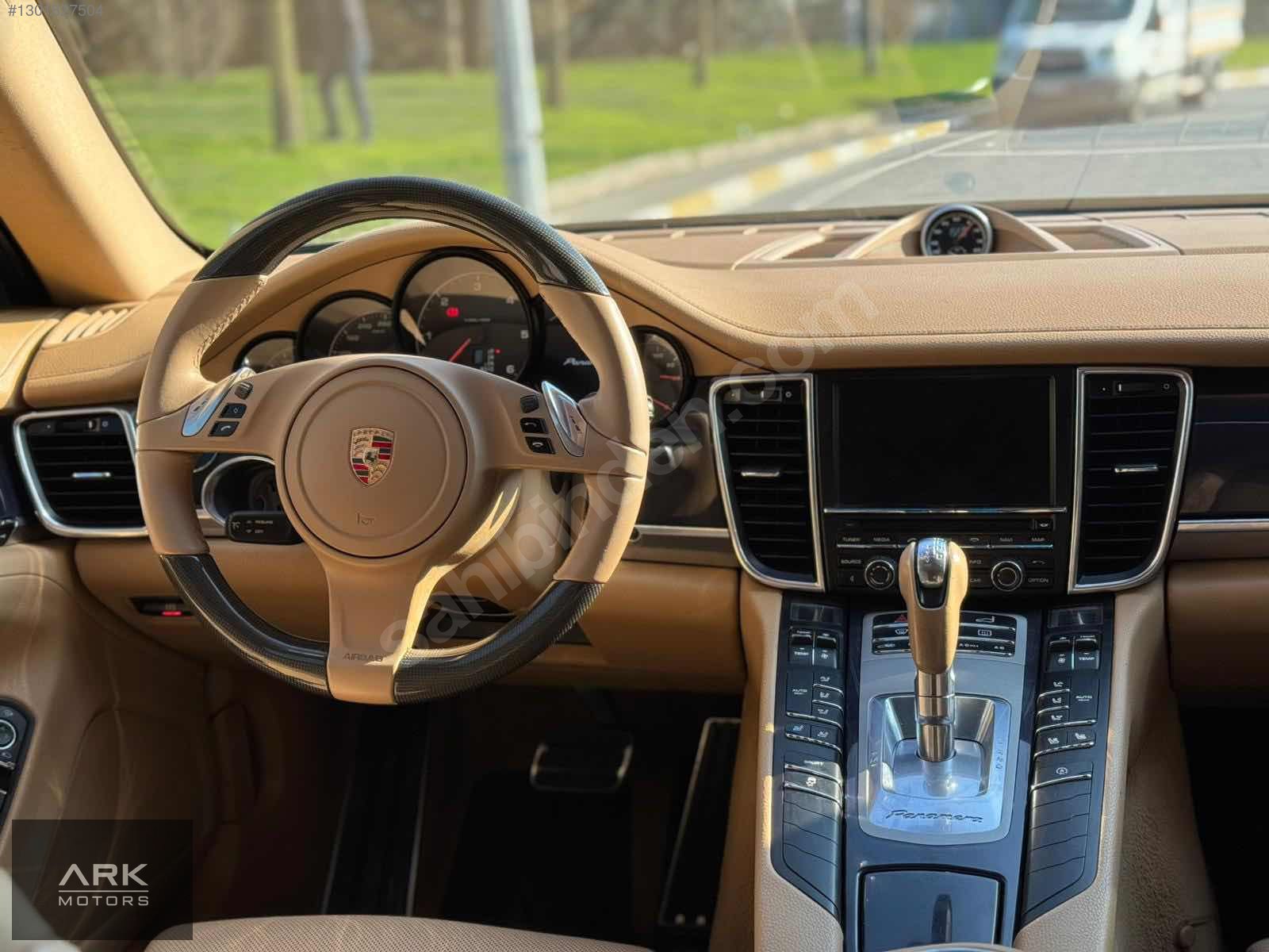 2014 PANAMERA BAYİİ CARBON+ PUSULA+ ISITMA+ SOĞUTMA VAKUMLU KAPI